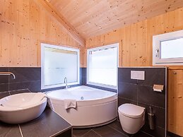 Luxurious Chalet in Sankt Georgen ob Murau with Hot Tub