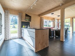 Luxurious Chalet in Sankt Georgen ob Murau with Hot Tub