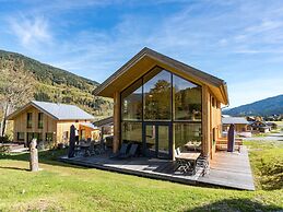 Luxurious Chalet in Sankt Georgen ob Murau with Hot Tub