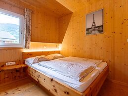 Luxurious Chalet in Sankt Georgen ob Murau with Hot Tub