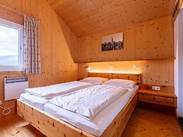 Luxurious Chalet in Sankt Georgen ob Murau with Hot Tub
