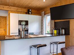 Luxurious Chalet in Sankt Georgen ob Murau with Hot Tub