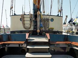 Unique Group Stay: Boat for 30