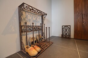 Tranquil Holiday Home in Alphen-chaam With Stables