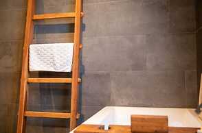 Tranquil Holiday Home in Alphen-chaam With Stables