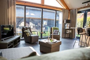 Tranquil Holiday Home in Alphen-chaam With Stables