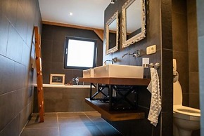 Tranquil Holiday Home in Alphen-chaam With Stables