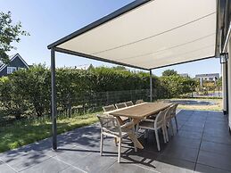 Villa in De Koog Texe With Fenced Garden