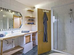 Apartment With Zillertal Alps Views