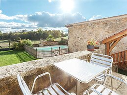 Rustic Retreat for Families