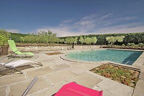 Vineyard Villa in Montfrin