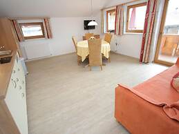 Spacious Apartment in Uderns near Ski Area