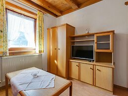 Spacious Apartment in Mittersill near Ski Area