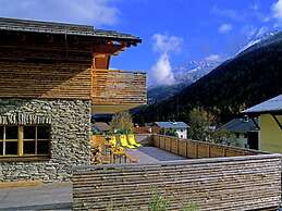 Posh Mansion in Sankt with 2 Saunas, Whirlpool, Hot Tub