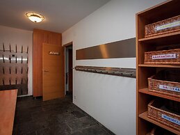 Posh Mansion in Sankt with 2 Saunas, Whirlpool, Hot Tub