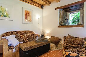 Cottage Bliss in Roussines