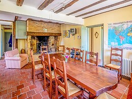 Beautiful Farmhouse With Private Pool