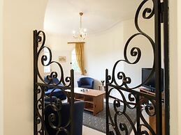 Sunny Villa Stay in Nyons