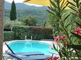 Sunny Villa Stay in Nyons