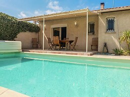 Chic Narbonne Pool Retreat
