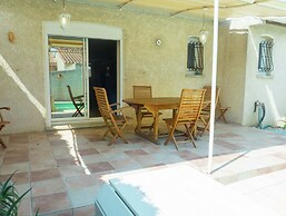 Chic Narbonne Pool Retreat
