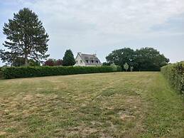 Charming Breton House in Henansal