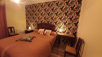 Charming Breton House in Henansal