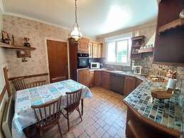 Charming Breton House in Henansal