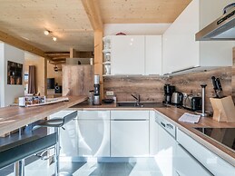 Superior Chalet With Whirlpool