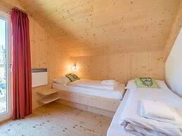 Superior Chalet With Whirlpool