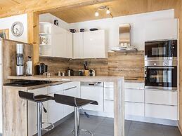 Superior Chalet With Whirlpool