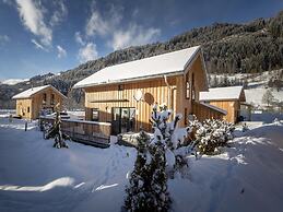 Superior Chalet With Whirlpool