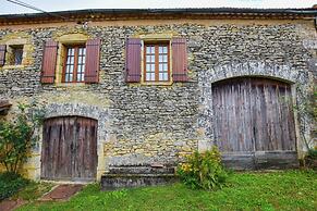 Charming Family Retreat in Loubejac