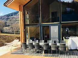 Chalet in Sankt Georgen on Ski Slopes