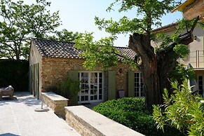 Oppede Villa With Private Pool