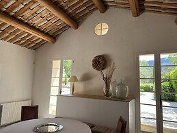 Oppede Villa With Private Pool