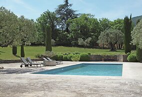 Oppede Villa With Private Pool