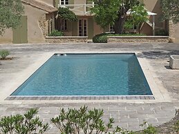 Oppede Villa With Private Pool
