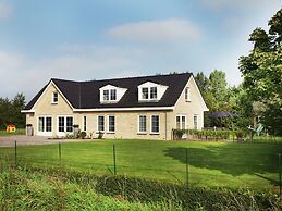 Villa in Schoorldam With Garden