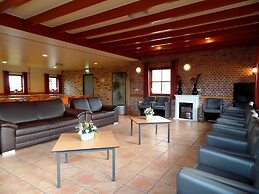 Big Holiday Home Near the North Sea Beach