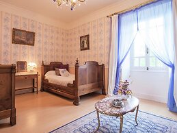Peaceful Villa in Saint-jory