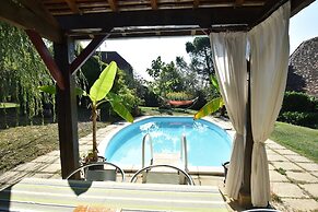 Peaceful Villa in Saint-jory