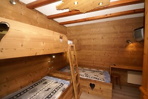 Ventron Chalet With Hill Views