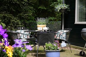 Cozy Countryside Escape in Dalfsen