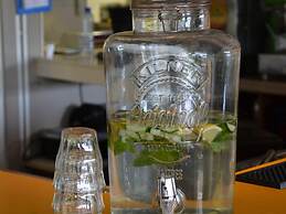 Modern Holiday Home With Conservatory