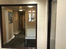 Pacific Inn London Heathrow