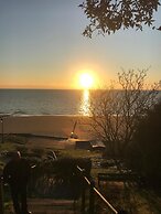 Frinton Escapes