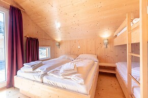 Lovely Chalet on the ski Slope