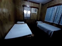 OYO 633 Abelardo's Pension House