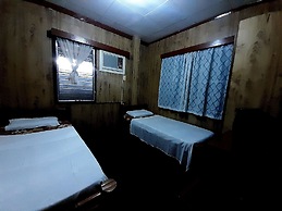 OYO 633 Abelardo's Pension House